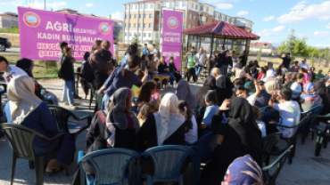 Fırat Mahallesi’nde Kadın Buluşması Düzenlendi