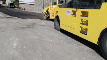 AĞRI BELEDİYESİ’NİN YOL VE KALDIRIM ÇALIŞMALARI DEVAM EDİYOR