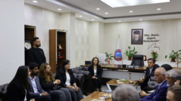 DEM Parti Heyetinden Ağrı Belediyesine Ziyaret