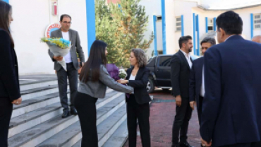 DEM Parti Heyetinden Ağrı Belediyesine Ziyaret