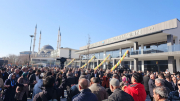 DENGBEJ ŞAKÎRO KENT MEYDANI AÇILDI