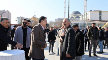 DENGBEJ ŞAKÎRO KENT MEYDANI AÇILDI