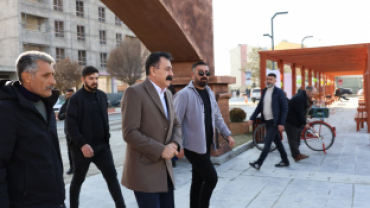 DENGBEJ ŞAKÎRO KENT MEYDANI AÇILDI