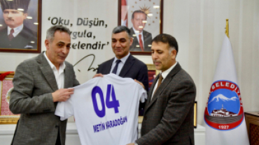 Milli Eğitim ARGE Biriminden Başkan Karadoğan'a hayırlı olsun ziyareti