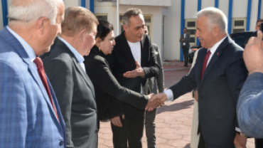 Ulaştırma Eski Bakanı Ahmet Arslan ve Seçim İşleri Başkanı ve Sakarya Milletvekili Ali İhsan Yavuz  Ağrı Belediyesini ziyaret etti.