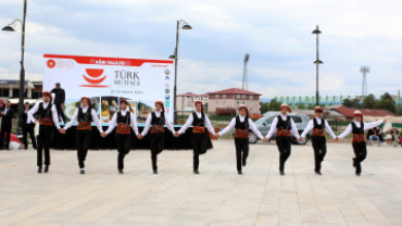 Ağrı Belediyesi Geleneksel Ağrı Mutfağı Tanıtımında Halise Yemeği Tanıttı.