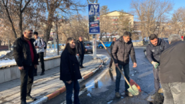 AĞRI BELEDİYESİ ASFALT YAMA ÇALIŞMALARINI SÜRDÜRÜYOR