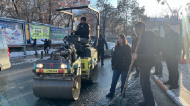 AĞRI BELEDİYESİ ASFALT YAMA ÇALIŞMALARINI SÜRDÜRÜYOR